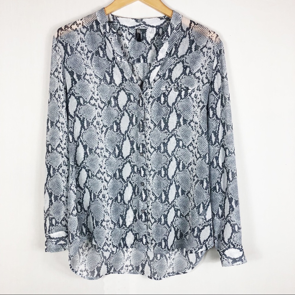 Kut from the Kloth Sinclaire Snake Print Button Down Blouse | Black | Size Med